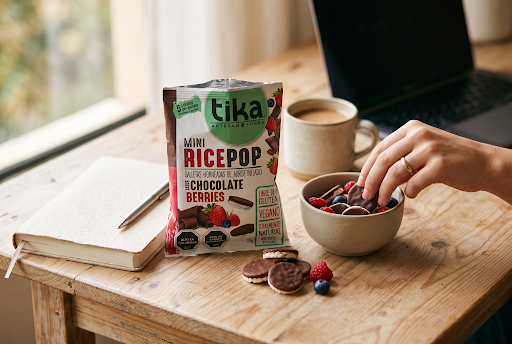Tika Mini Ricepop Chocolate Berries x 1 envase (1 unidad) - Libre de Gluten, Vegano, Totalmente Natural | Tika Chile