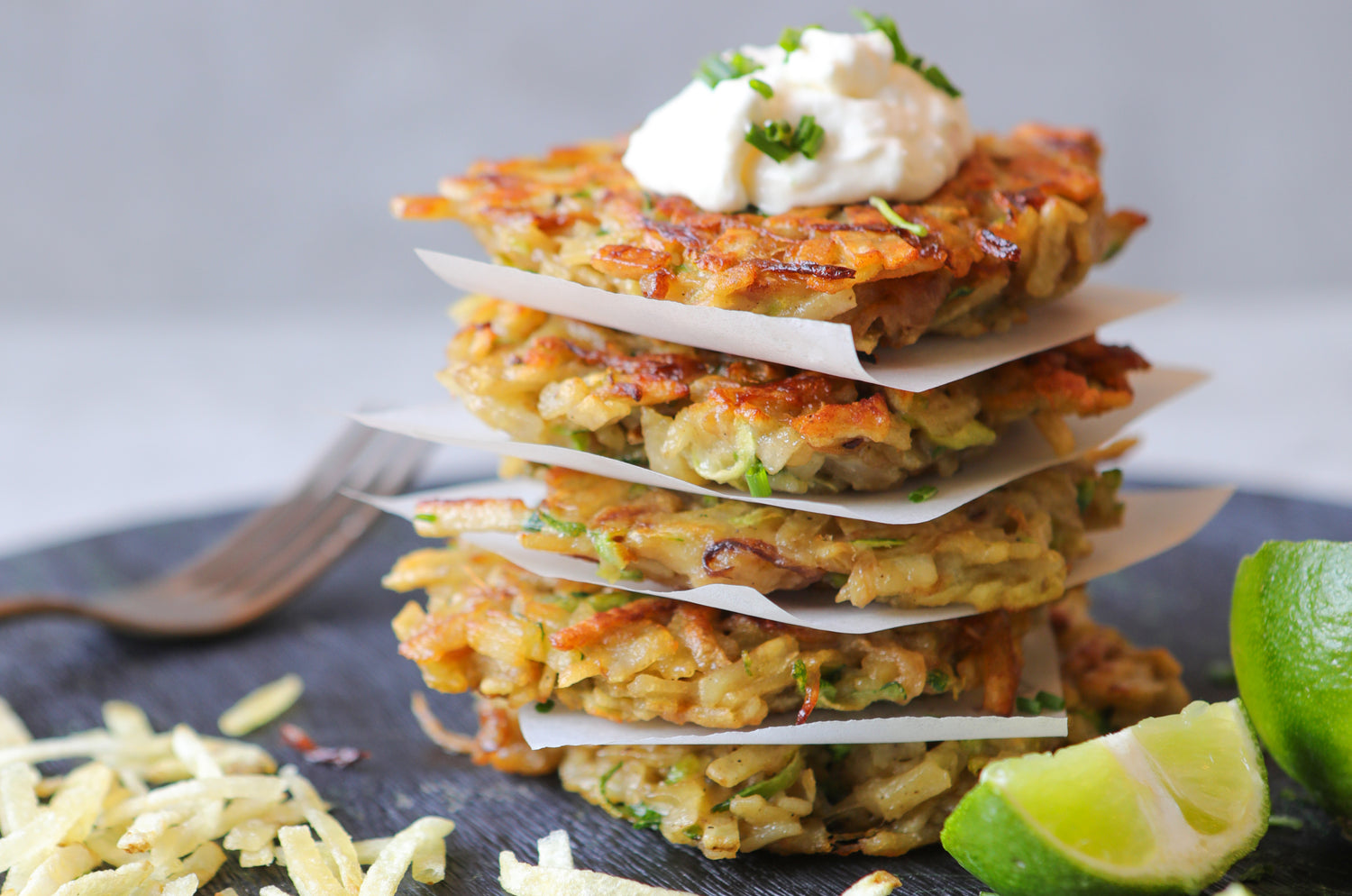 TORTILLITAS DE TIKA HILO Y ZAPALLO ITALIANO (LATKES)